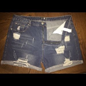 Boohoo Plus Turn Up Denim Shorts